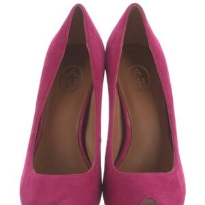 Ash Pink Heels 7.5 Suede Classic Pumps